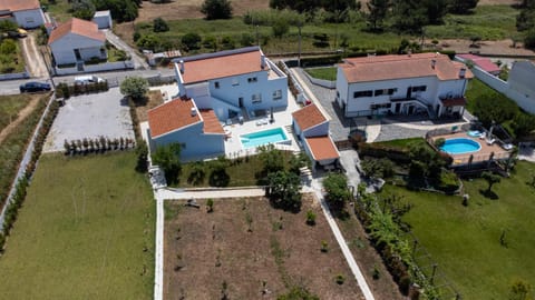 Property building, Bird's eye view, Swimming pool