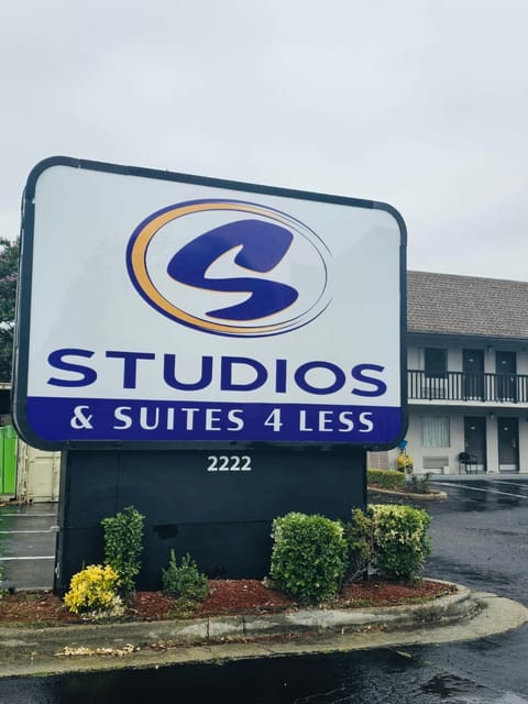 Property logo or sign, Street view