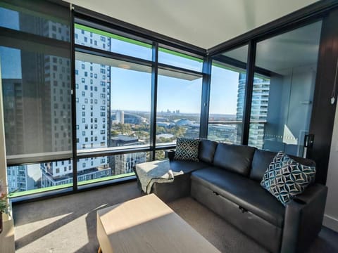 Day, View (from property/room), Balcony/Terrace, Living room, City view
