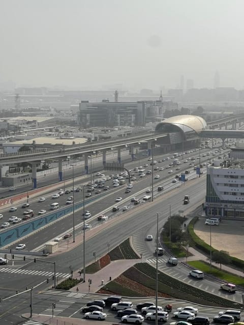 Eltawosy Apartment شقة الطاوسي Bed and Breakfast in Al Sharjah