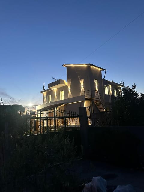 Villa Aliaj Bed and Breakfast in Vlorë