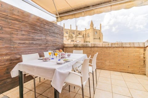 View (from property/room), Balcony/Terrace, Balcony/Terrace, Dining area