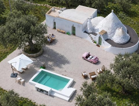 Property building, Garden view, Swimming pool