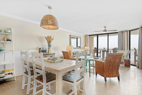 115 Charleston Oceanfront Villas Beach Daze House in Folly Beach