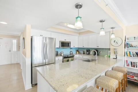 115 Charleston Oceanfront Villas Beach Daze House in Folly Beach