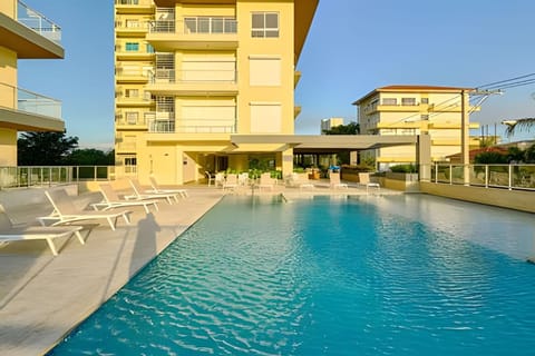 View (from property/room), Swimming pool, sunbed