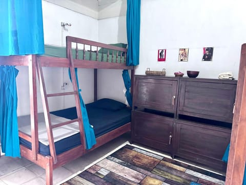 Bed, Bedroom, bunk bed