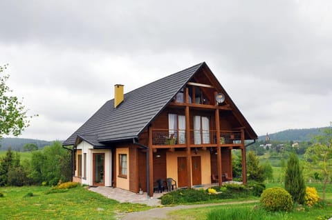Property building, Garden, Garden view, Mountain view
