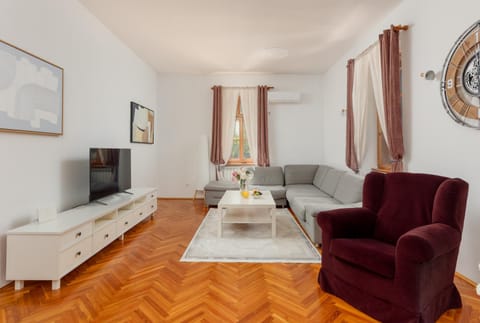 Epoha Apartment Apartment in Kotor