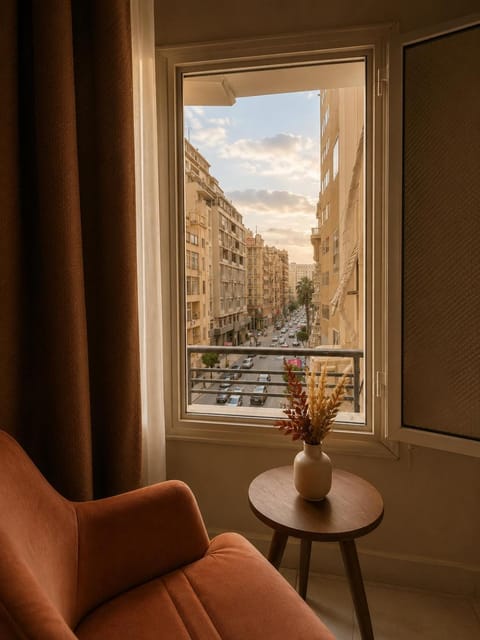 Day, View (from property/room), Balcony/Terrace, Living room, City view
