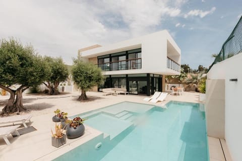 Property building, Pool view, Swimming pool