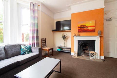 Thornbury Guest House Room 1 Bed and Breakfast in Southampton