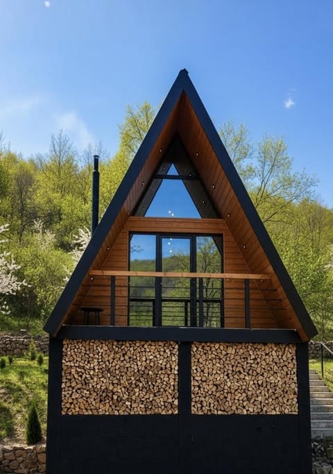 Property building, Seating area