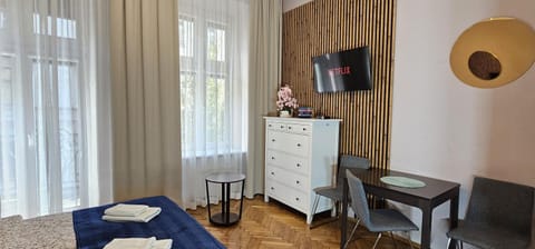 TV and multimedia, Photo of the whole room, Evening entertainment