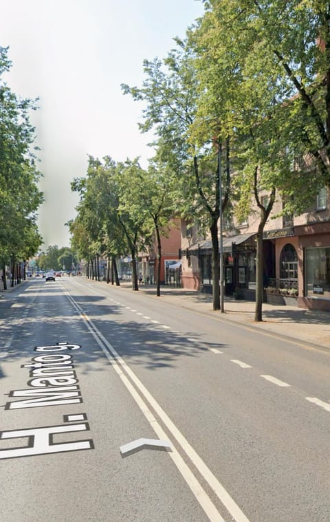 Day, Neighbourhood, Street view, Location