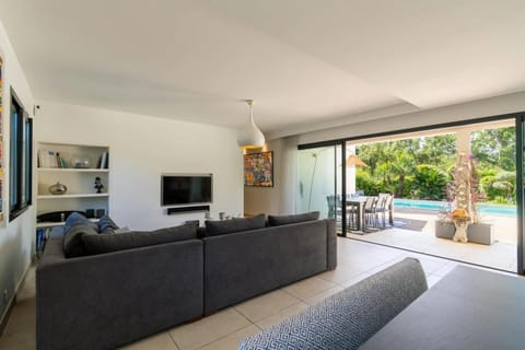 Family house 4 bedrooms - close to the sea House in Porto-Vecchio