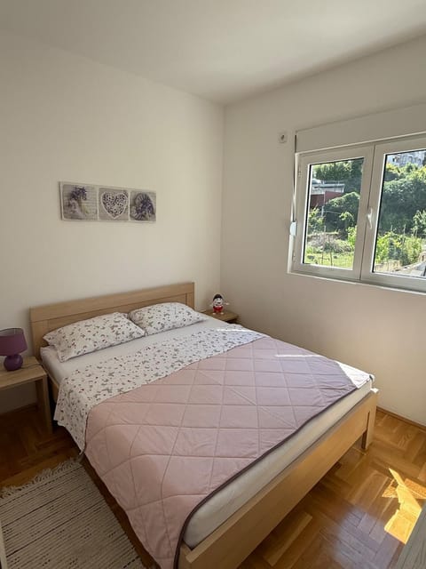 Cozy Apartment with Private Garage - Walk to City Center Apartment in Budva