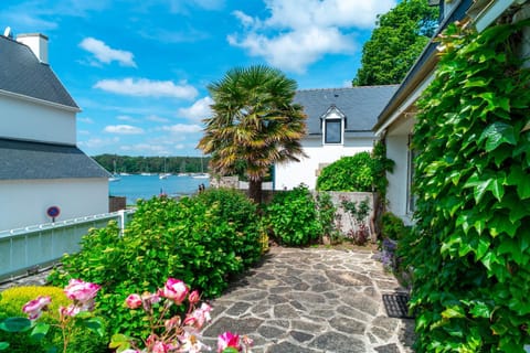 Property building, Sea view