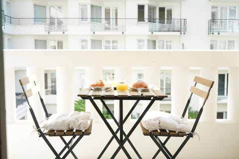 Balcony/Terrace, Dining area