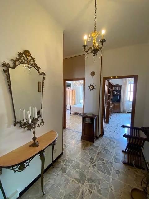 Ampio appartamento vista mare per 6 persone Apartment in Albenga