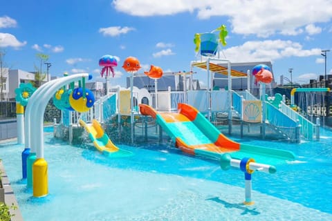 Aqua park, Swimming pool