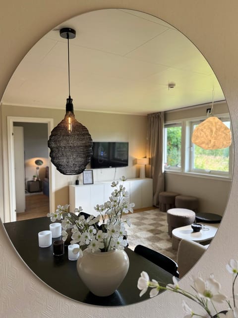 Stor leilighet nær flyplass, buss og natur Apartment in Tromso