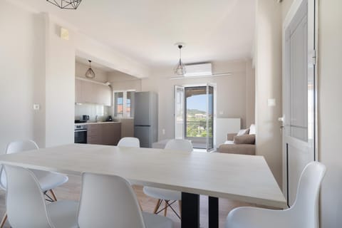 Property building, Kitchen or kitchenette, Living room