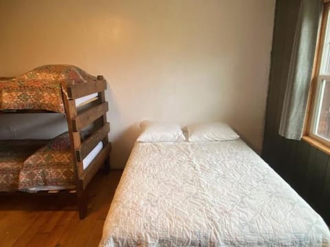 Shadowcliff Rempel Lodge Nature lodge in Grand Lake