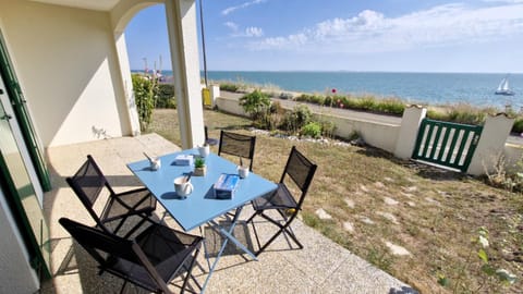 Property building, Patio, Day, Natural landscape, View (from property/room), Dining area, Sea view