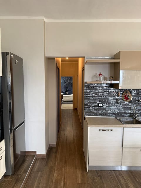 LUX Apt - 2Bedr with View and Parking Apartment in Turin