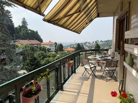 LUX Apt - 2Bedr with View and Parking Apartment in Turin