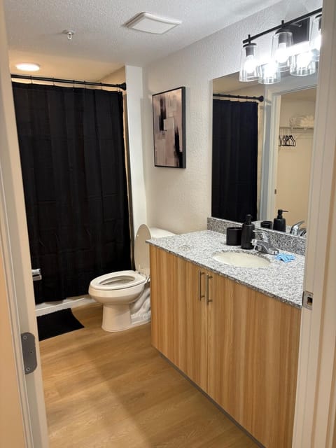 Newly build high rise apartment Apartment in Addicks