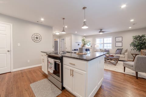 Cottage on Hughes House in Fayetteville