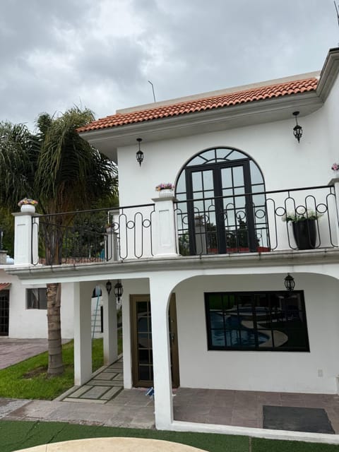 Property building, View (from property/room), Balcony/Terrace, Balcony/Terrace