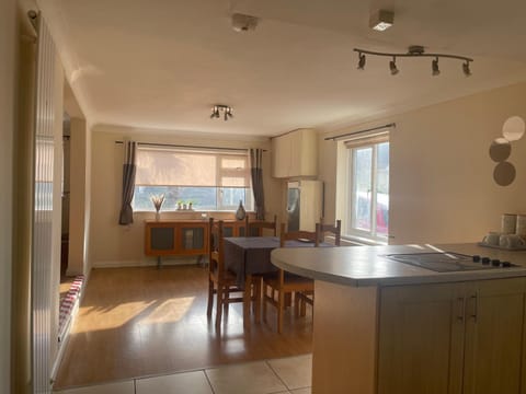 Pembrokeshire Sleep Apartment in Haverfordwest