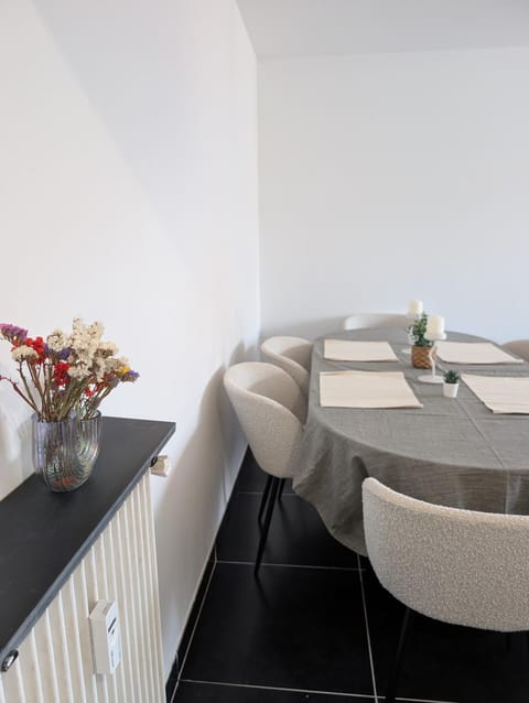 3 pièces proche gare - clim, accès plage à pied Apartment in Cagnes-sur-Mer