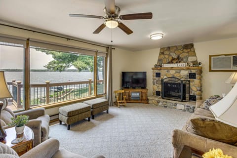 Family Retreat on Cross Lake Boat, Swim and Relax! House in Crosslake