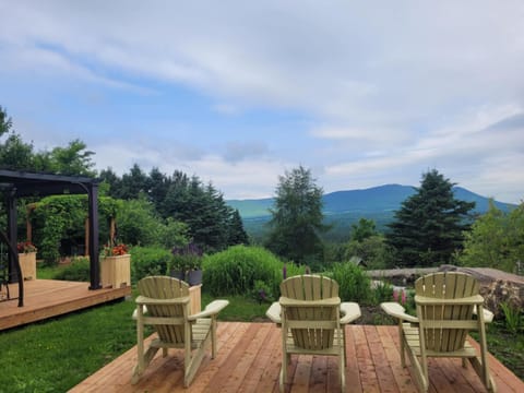 Patio, Garden, View (from property/room), Autumn, Garden view, Mountain view, Breakfast, Inner courtyard view, sunbed