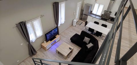 Communal lounge/ TV room, TV and multimedia