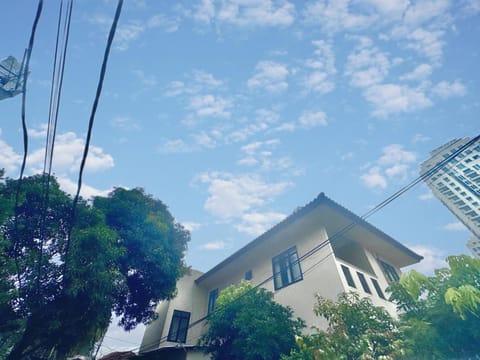Property building, Day