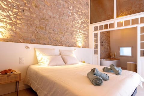 Lux PH Gem 3BR 200m palais and beach Apartment in Cannes