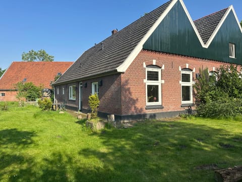 Property building, Day, Garden