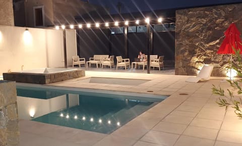 BBQ facilities, Hot Tub, Swimming pool