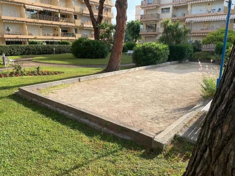 Studio proche de la mer, piscine, climatisation et wifi Apartment in Mandelieu-La Napoule