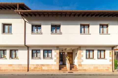 Property building, Facade/entrance