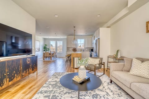 Spacious Townhome Combination for the Whole Family House in Portland