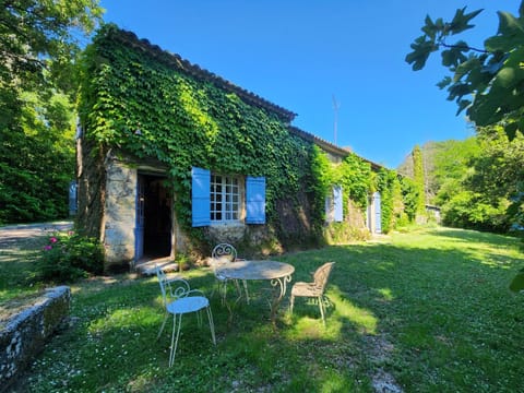 Property building, Natural landscape, Garden, Garden view