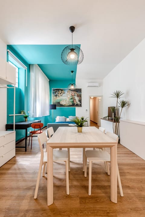 Living room, Seating area, Dining area, air conditioner