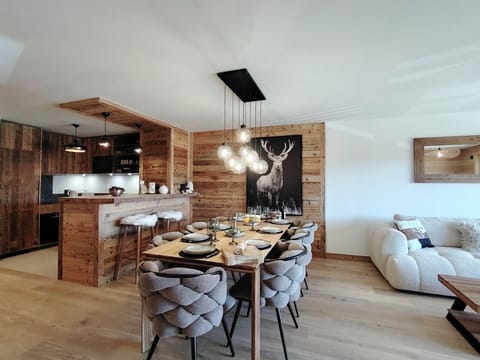 Dining area, kitchen