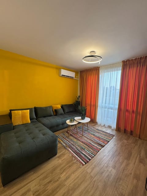 TV and multimedia, Living room, Photo of the whole room, air conditioner
